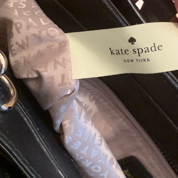 ❌SOLD❌Kate Spade Matching Purse & Wallet Set - Picture 15 of 16
